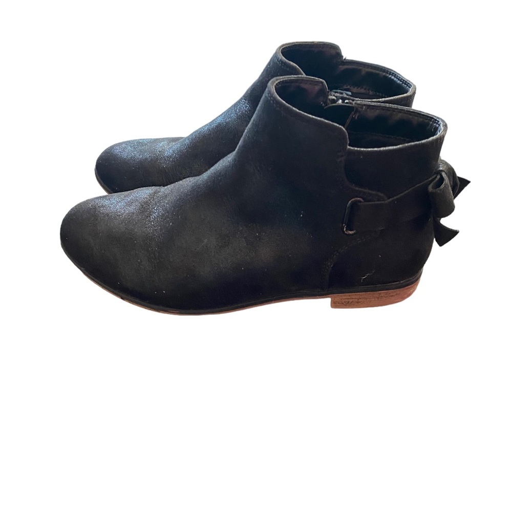 2 pairs Cat & Jack Kids Booties - Picture 10 of 12